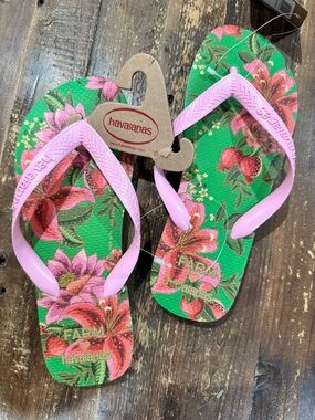 NEW! Havaianas x FARM Rio Summer Fruit
Flip Flop